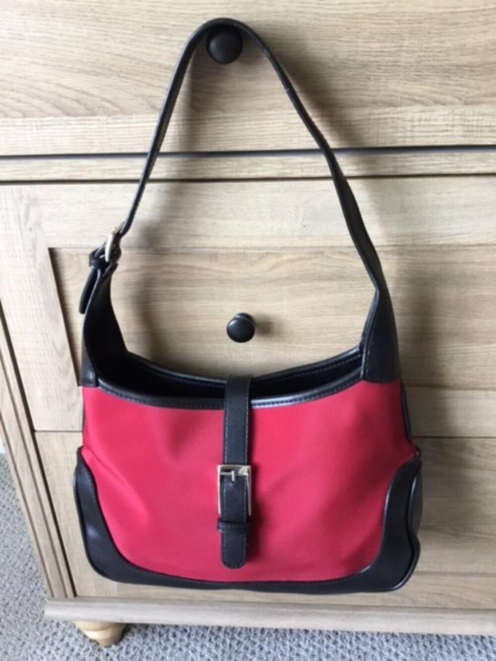 St John Bay Authentic VTG Red Black Shoulder Bag Adjustable Buckle Strap